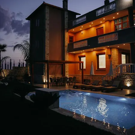 With Private Pool دراس