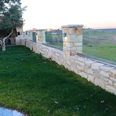 فيلة With Private Pool